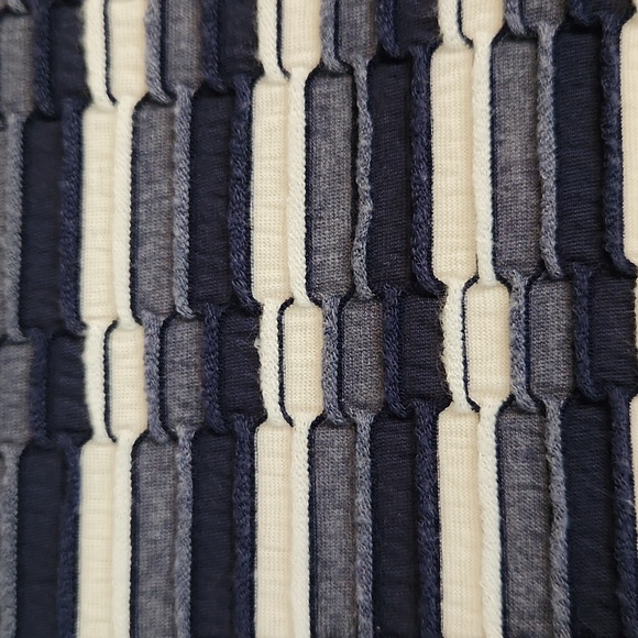 Christopher and Banks Women's Top - Picture 2 of 6